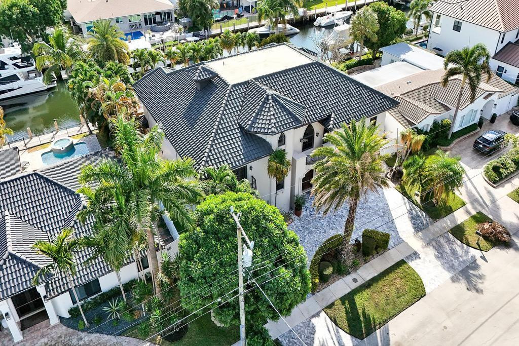 2340 Northeast 47th Street Lighthouse Point, FL 33064 - Photo 5 of 100 Photo 5