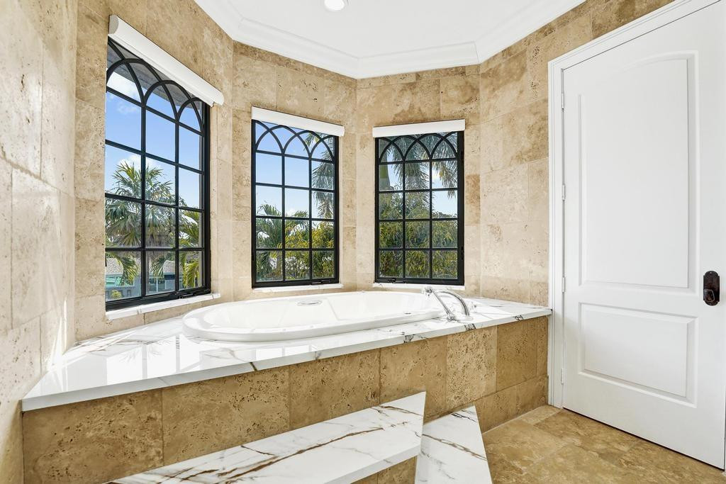 2340 Northeast 47th Street Lighthouse Point, FL 33064 - Photo 71 of 100 Photo 71