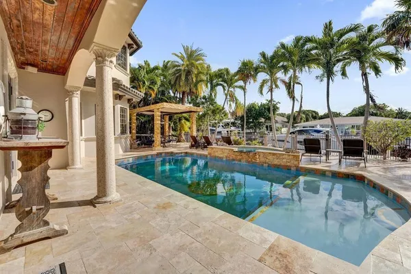 $3,975,000 | 2340 Northeast 47th Street, Lighthouse Point, FL 33064