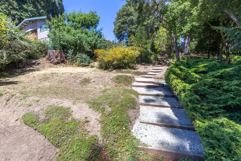275 Aptos School Road Aptos, CA 95003 - Photo 21 of 45 a view of a pathway with a yard
