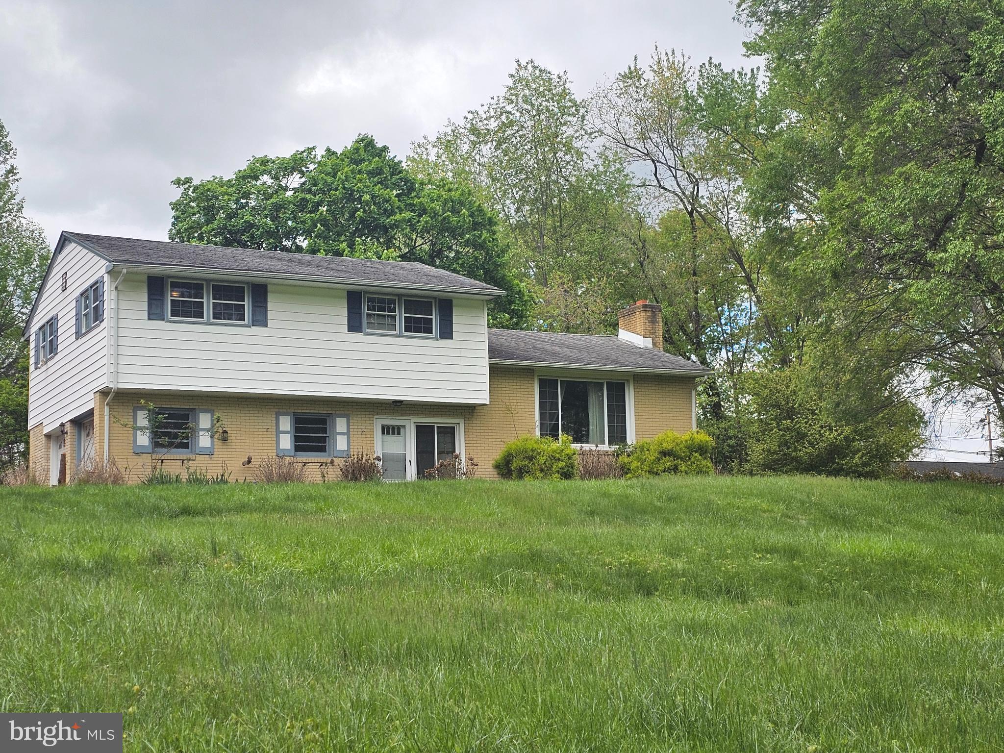 1256 Surrey Road West Chester, PA 19382 - Photo 1 of 10 Gallery Image 1