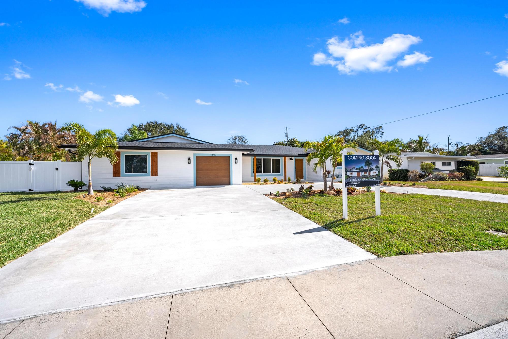 1607 Seabrook Road Jupiter, FL 33469 - Photo 32 of 62 Front Exterior