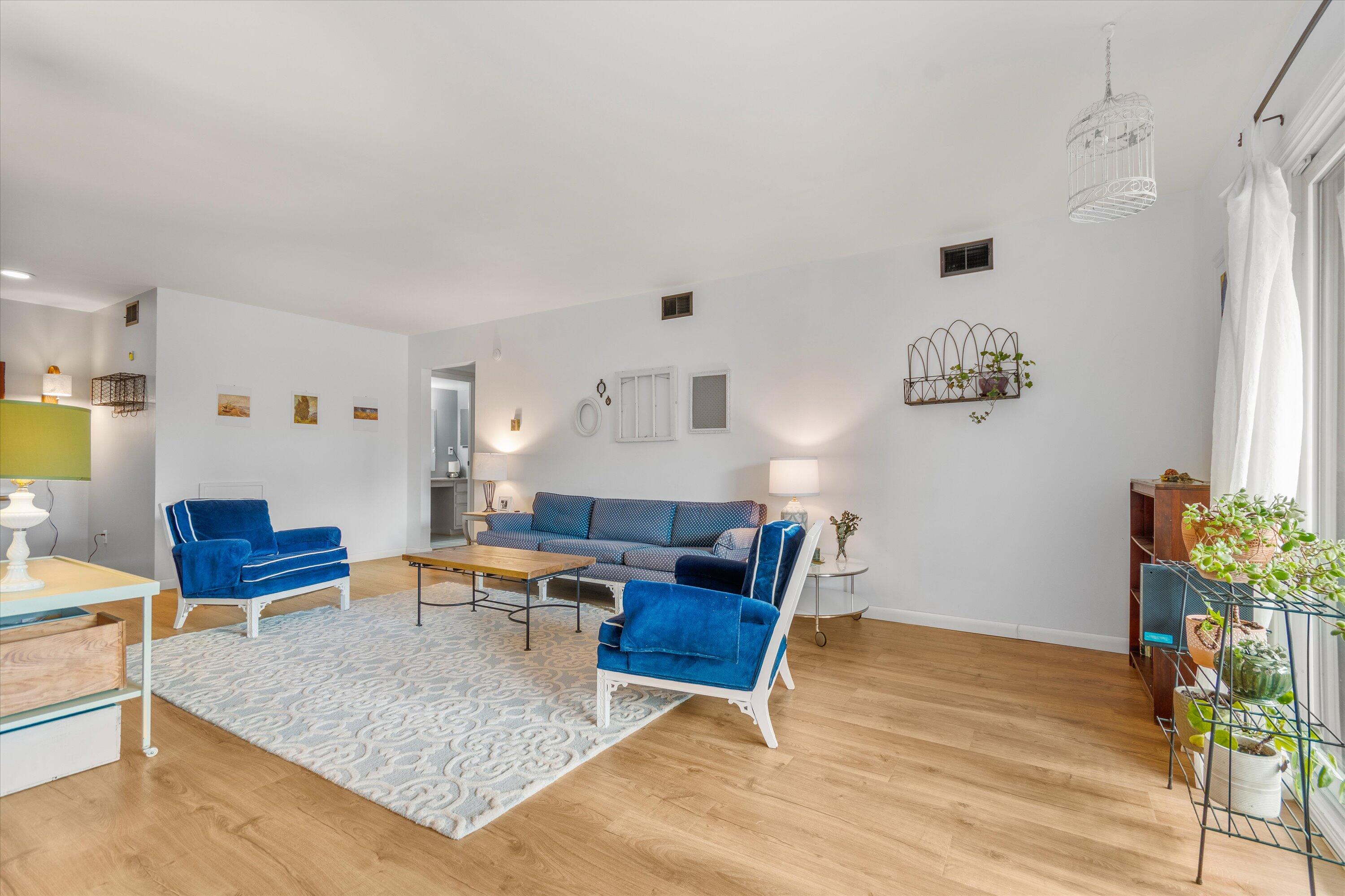 1235 South Maple Road, Unit 302 Ann Arbor, MI 48103 - Photo 10 of 35 10-10