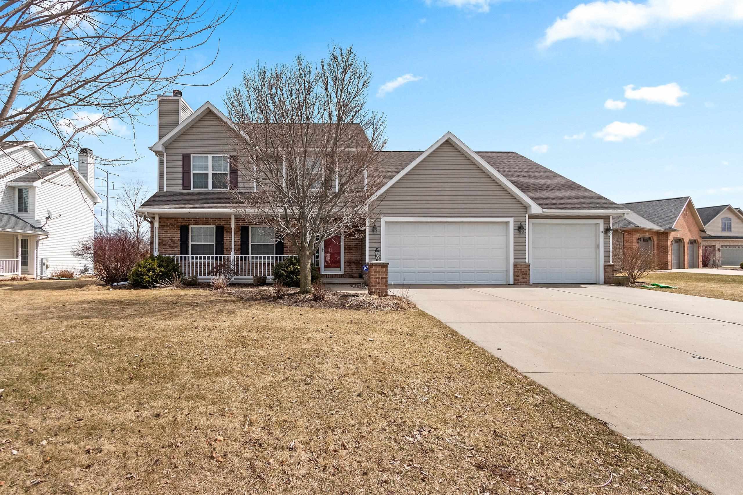 515 Winding Waters Way De Pere, WI 54115 - Photo 1 of 37