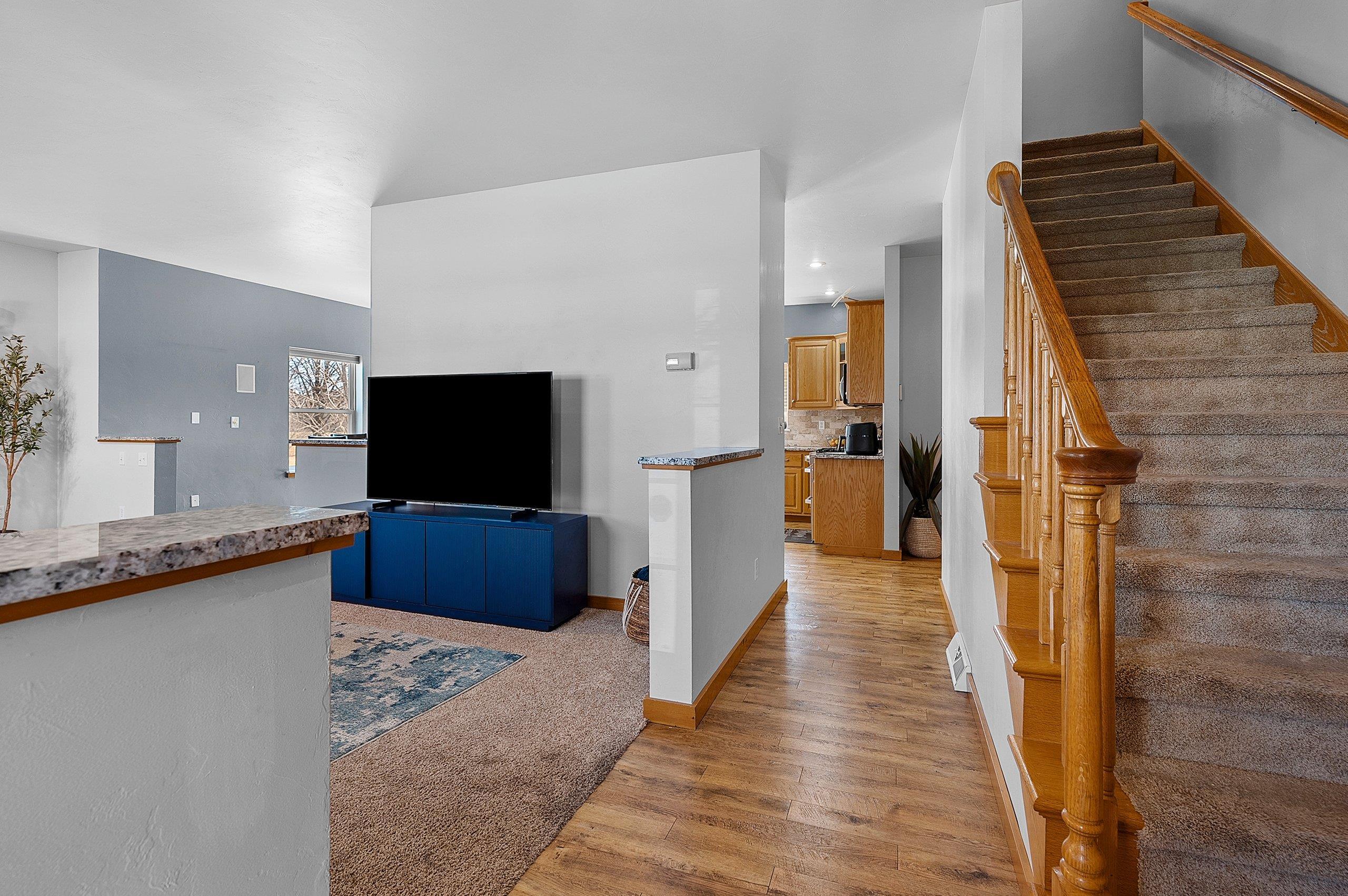 515 Winding Waters Way De Pere, WI 54115 - Photo 3 of 37