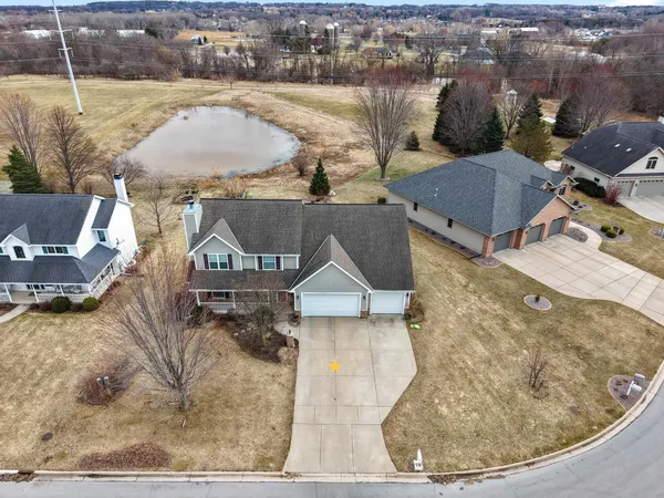 $620,000 | 515 Winding Waters Way, De Pere, WI 54115