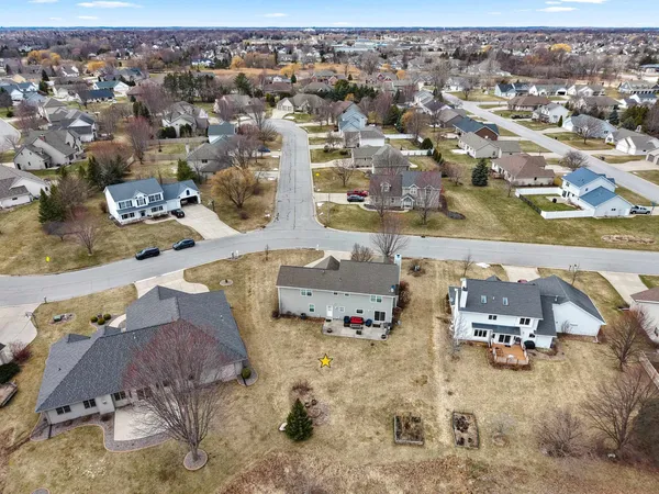 $620,000 | 515 Winding Waters Way, De Pere, WI 54115