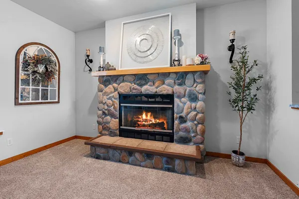 $620,000 | 515 Winding Waters Way, De Pere, WI 54115