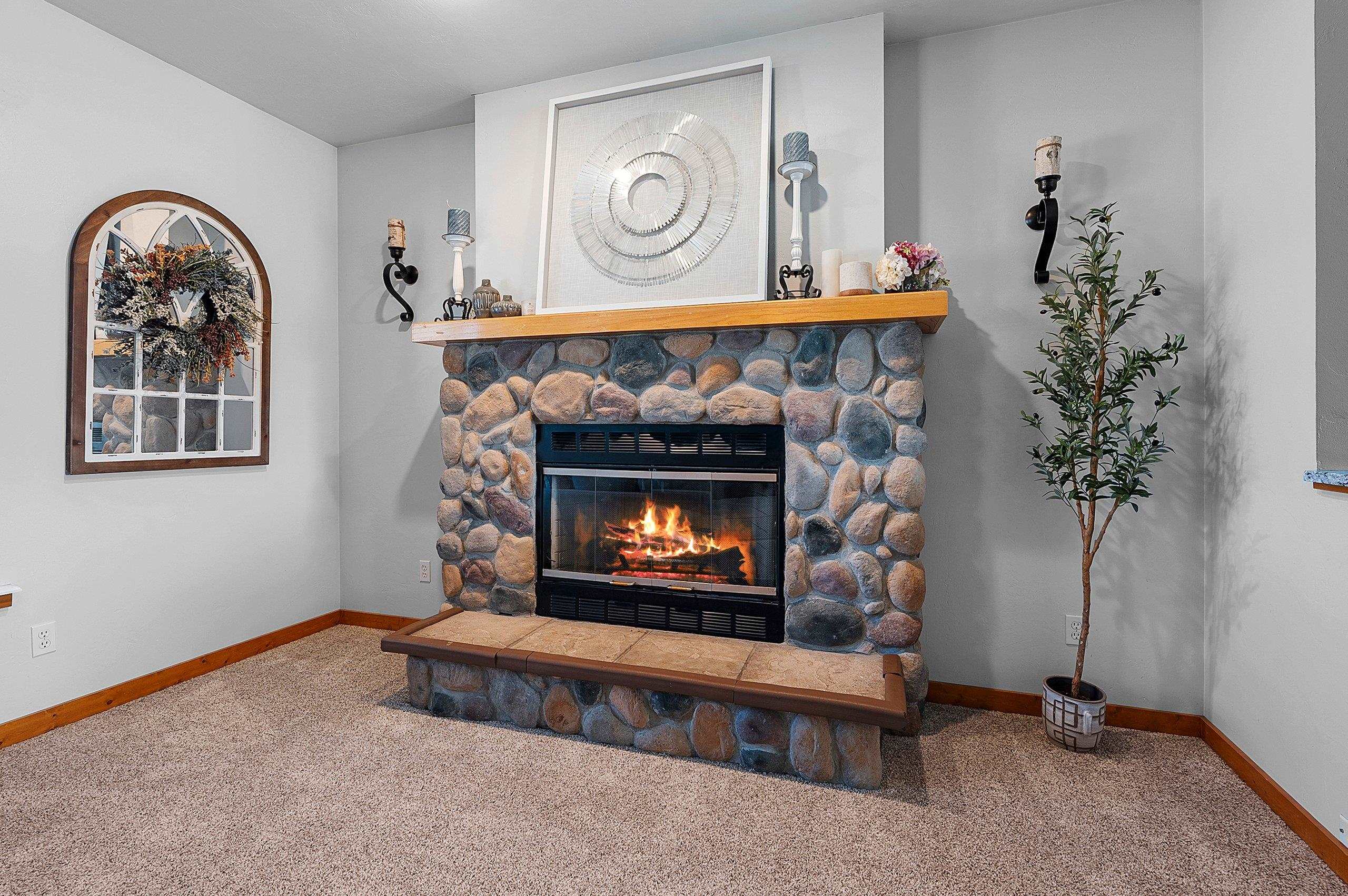 515 Winding Waters Way De Pere, WI 54115 - Photo 6 of 37