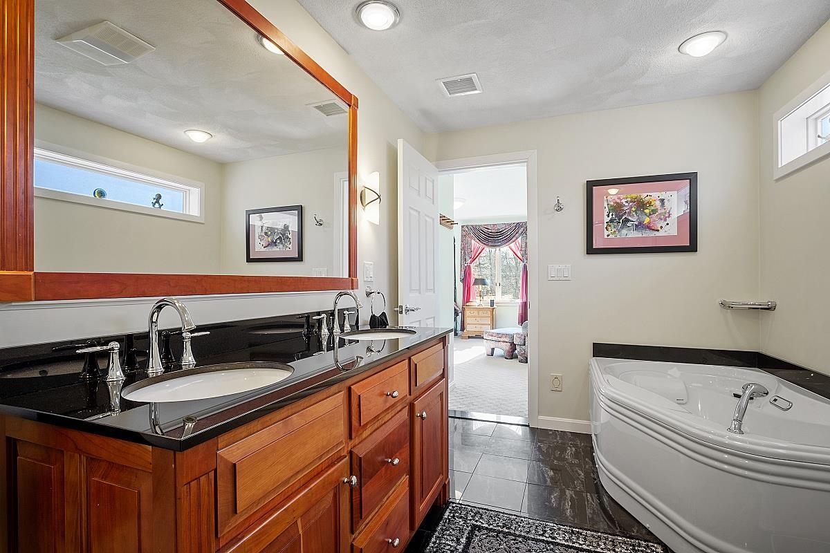 120 Range Road Windham, NH 03087 - Photo 21 of 40