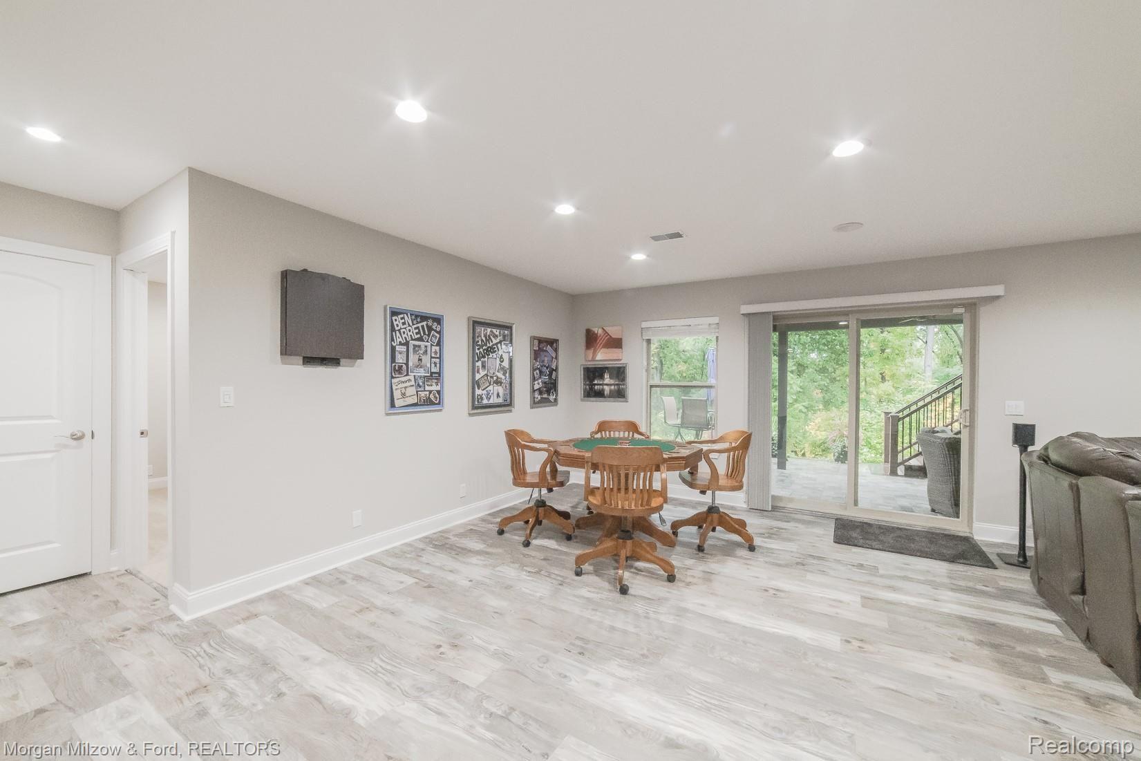 5490 Woodfall Road Clarkston, MI 48348 - Photo 31 of 50 5490 Woodfall-32.jpg