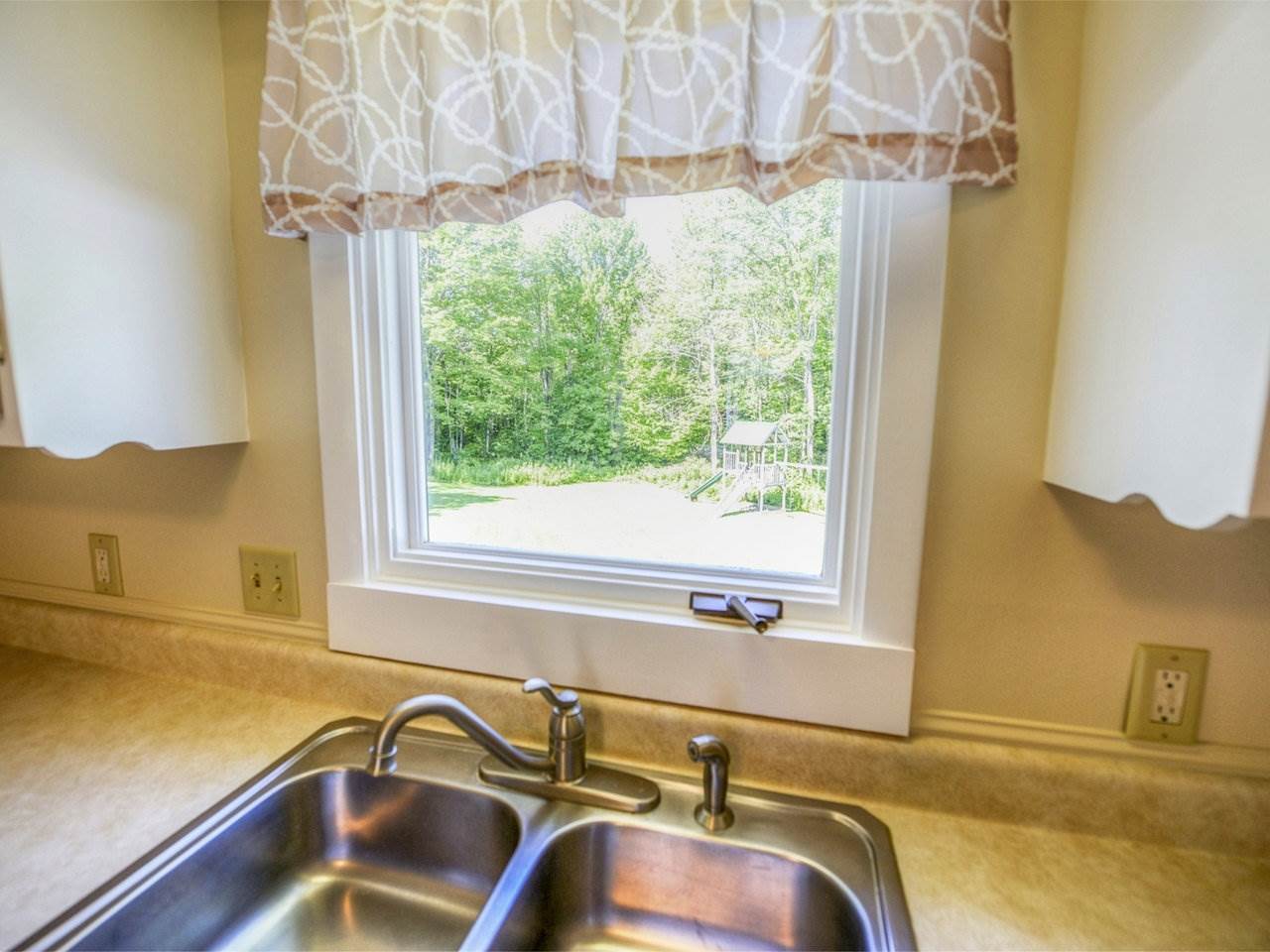 437 Nichols Road Fairfax, VT 05454 - Photo 15 of 36