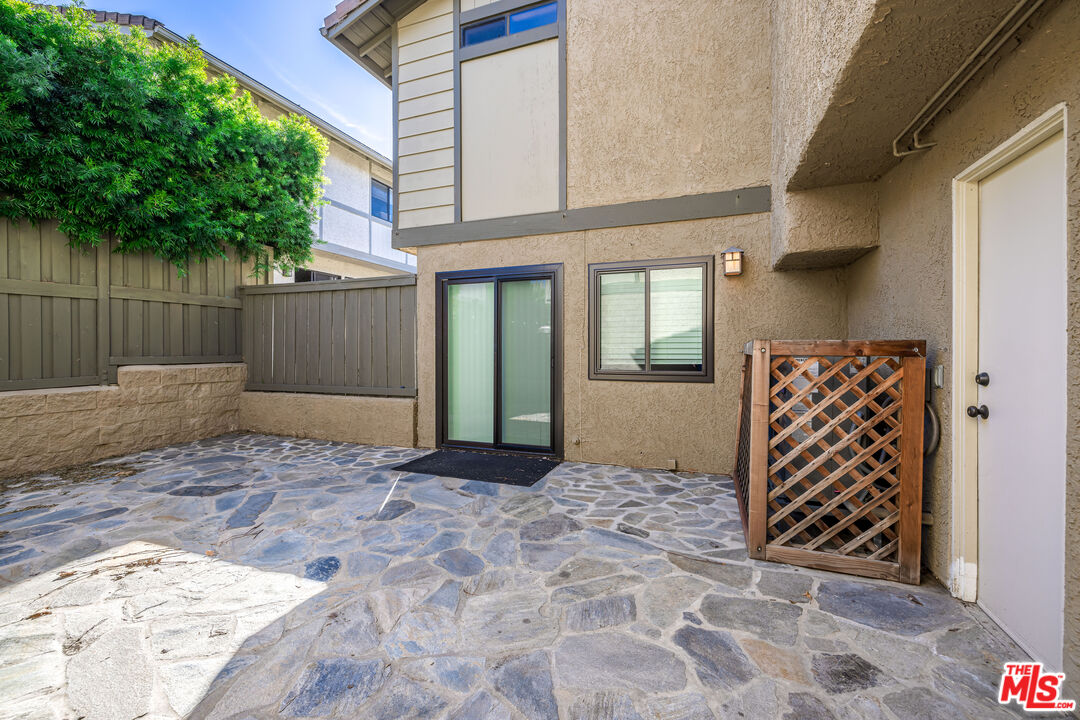 29202 Heathercliff Road Malibu, CA 90265 - Photo 19 of 20 a view of entryway