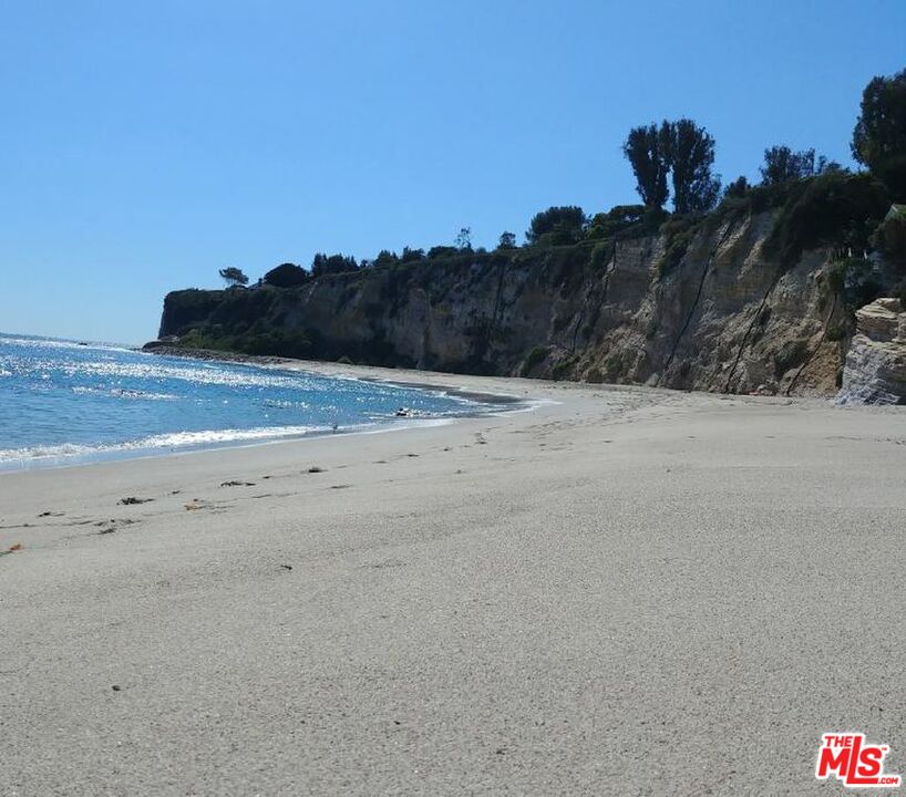 29202 Heathercliff Road Malibu, CA 90265 - Photo 3 of 20 a view of beach and mountain