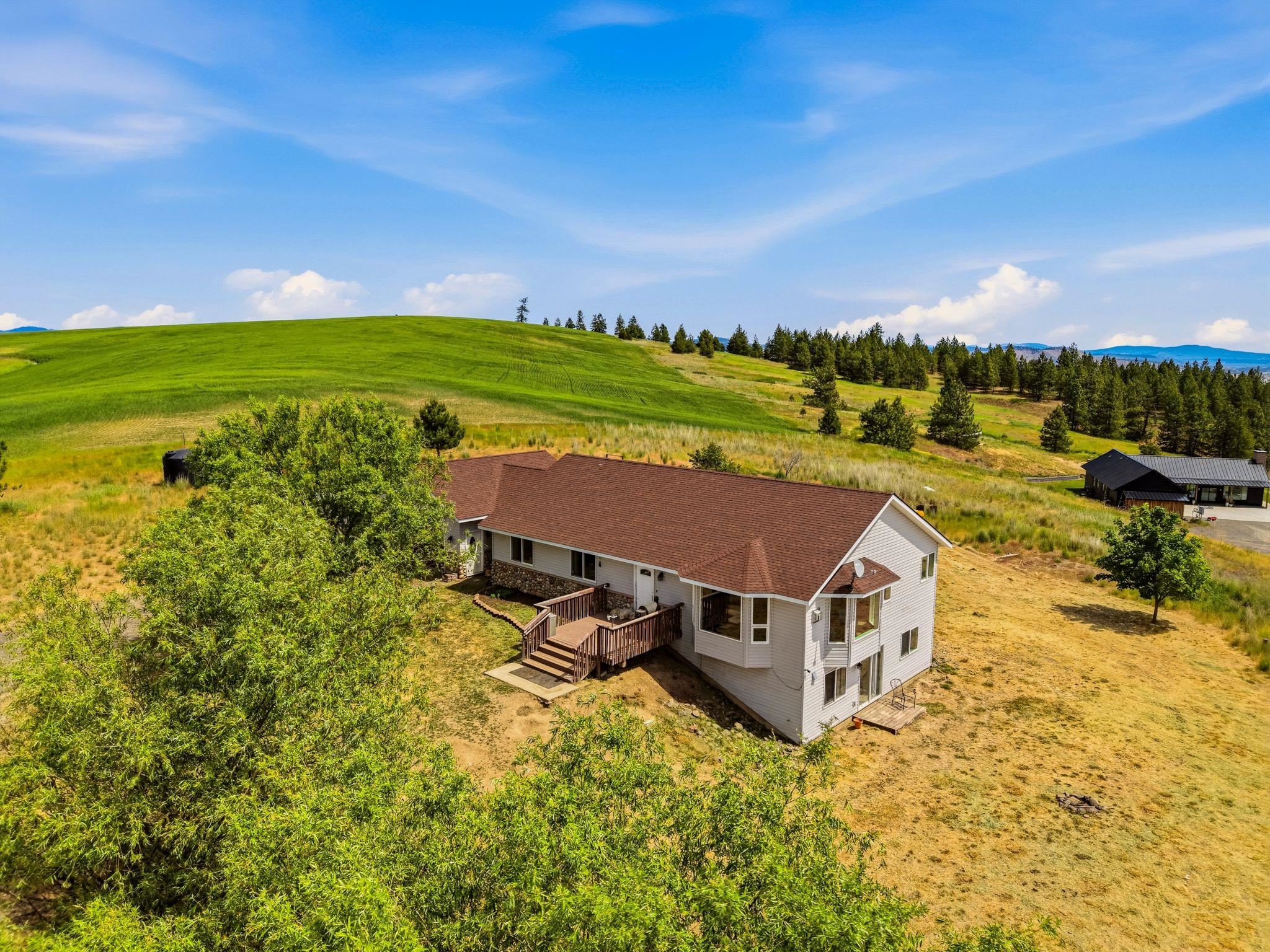 36127 Hart Road Davenport, WA 99122 - Photo 3 of 48