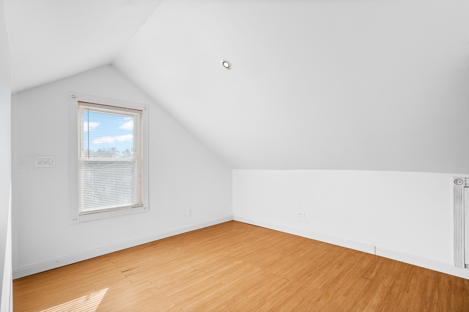 7845 45th Street Lyons, IL 60534 - Photo 16 of 31