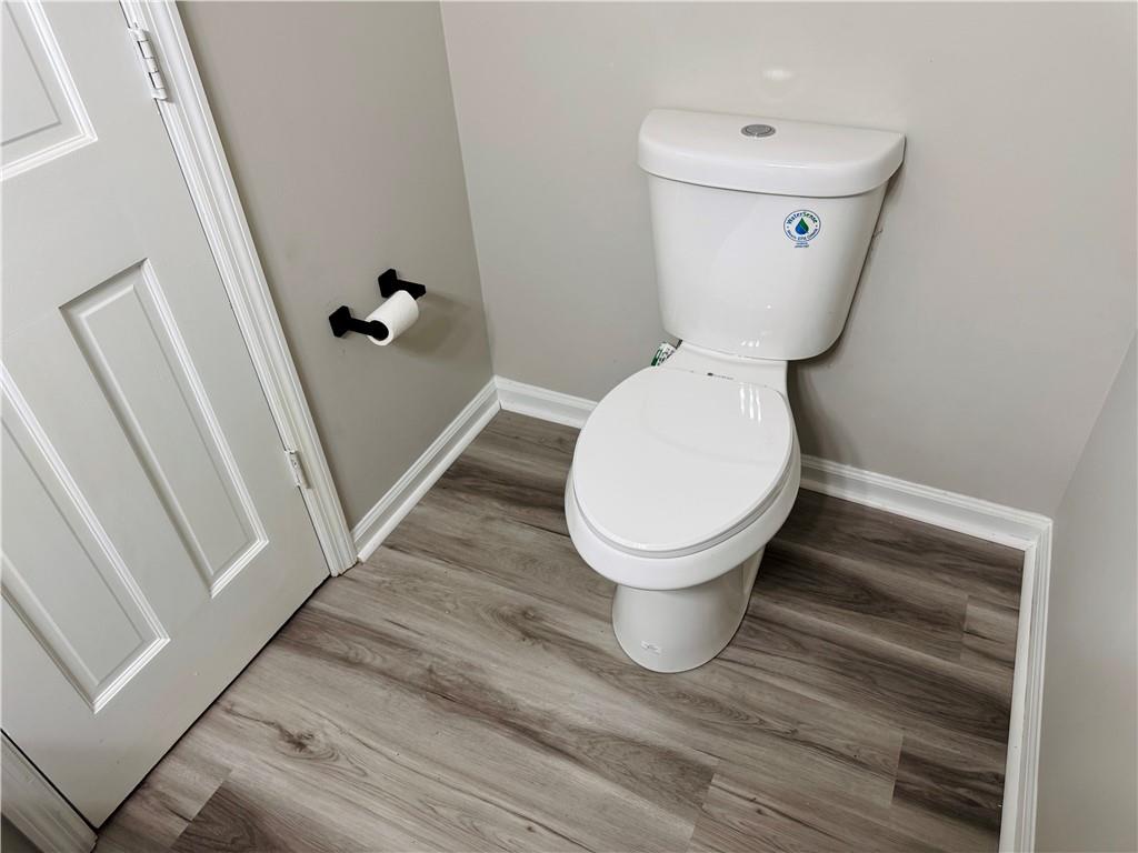 4795 Boxwood Way Northwest Acworth, GA 30102 - Photo 31 of 64 a bathroom with a toilet and a shower