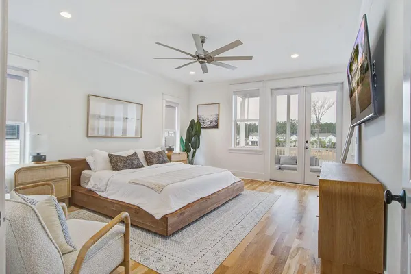 $1,850,000 | 1915 Bolden Drive, Mount Pleasant, SC 29466