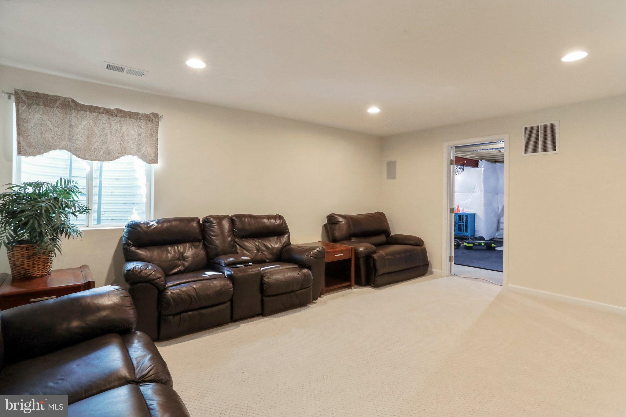 234 Glenbrook Road Ranson, WV 25438 - Photo 37 of 53