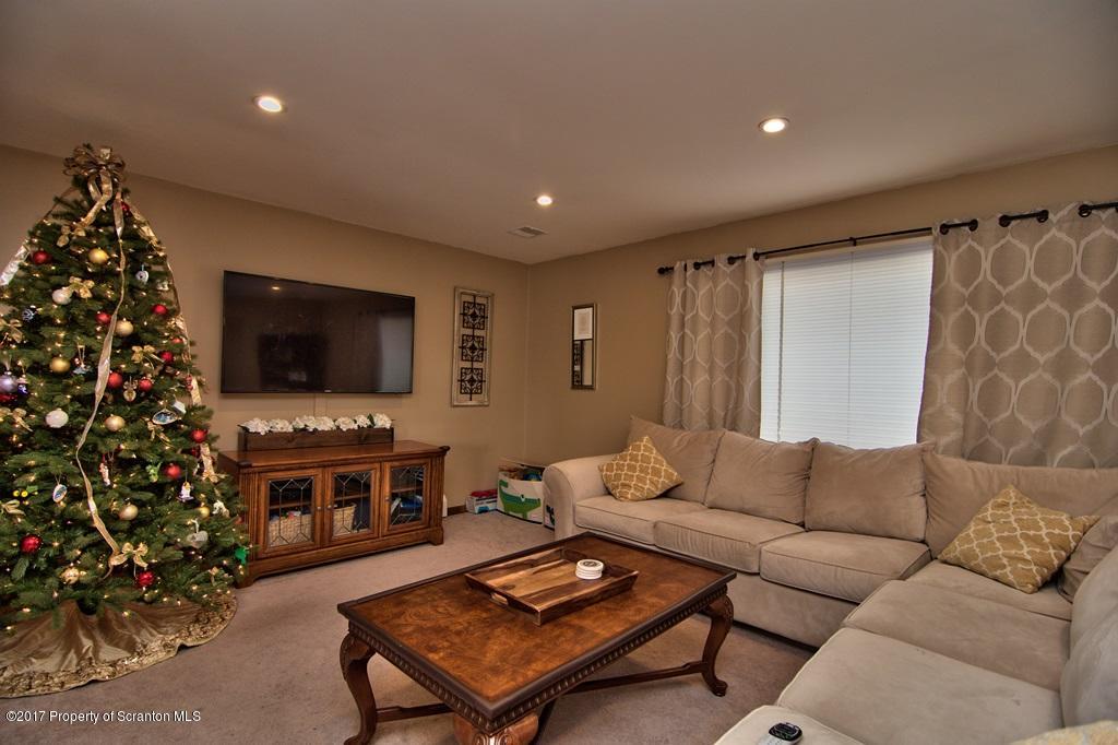 202 Willow Road Dalton, PA 18414 - Photo 17 of 54 Gallery Image 17
