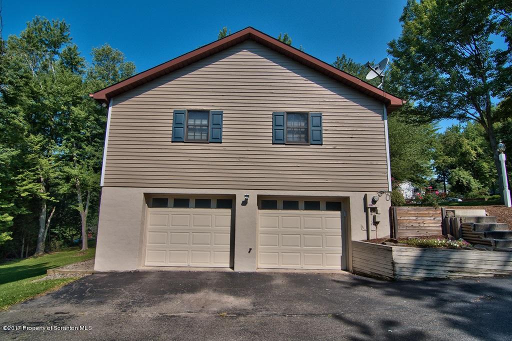 202 Willow Road Dalton, PA 18414 - Photo 5 of 54 Gallery Image 5