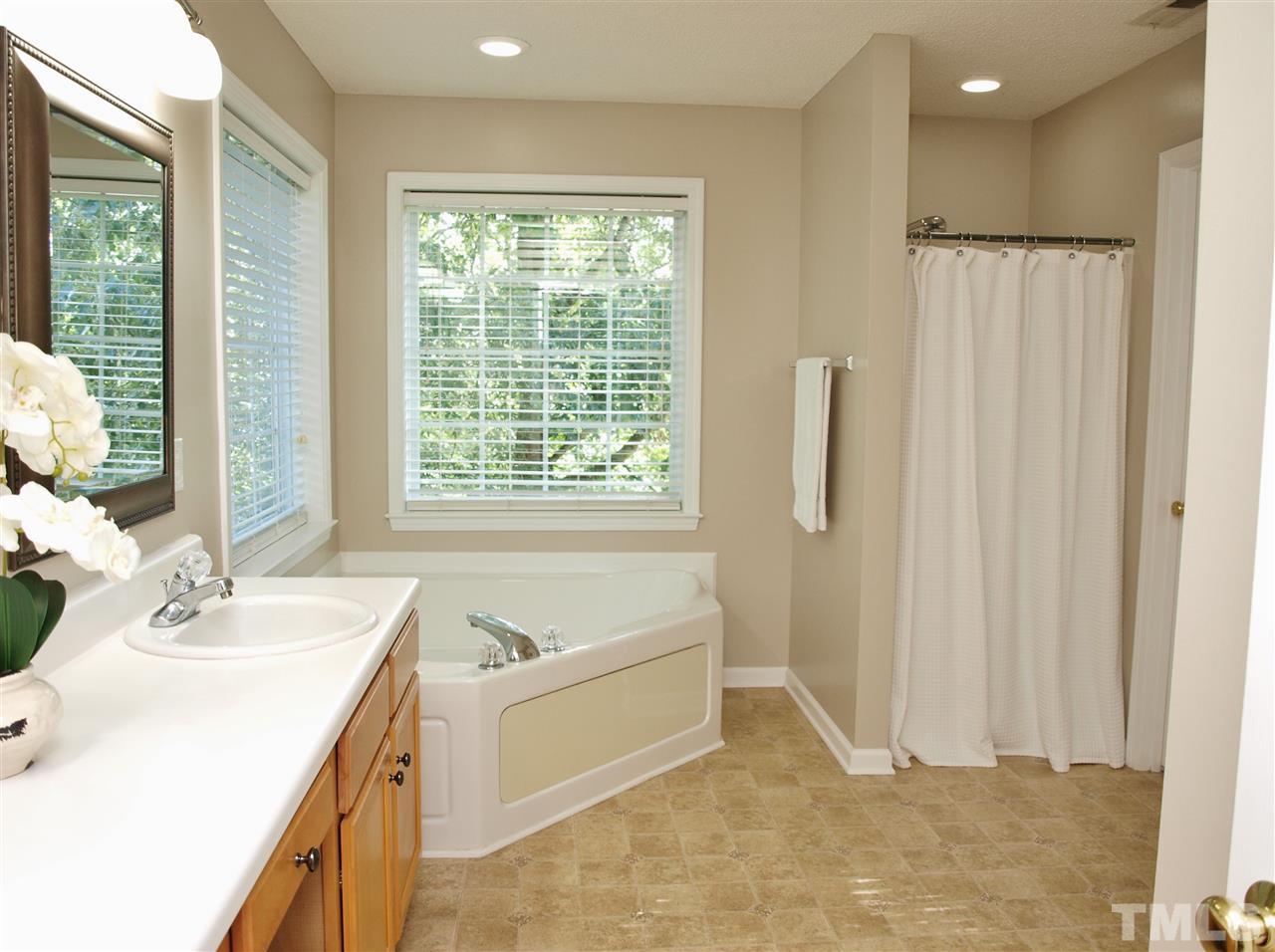 1057 Alderman Circle Raleigh, NC 27603 - Photo 10 of 22 Gallery Image 10