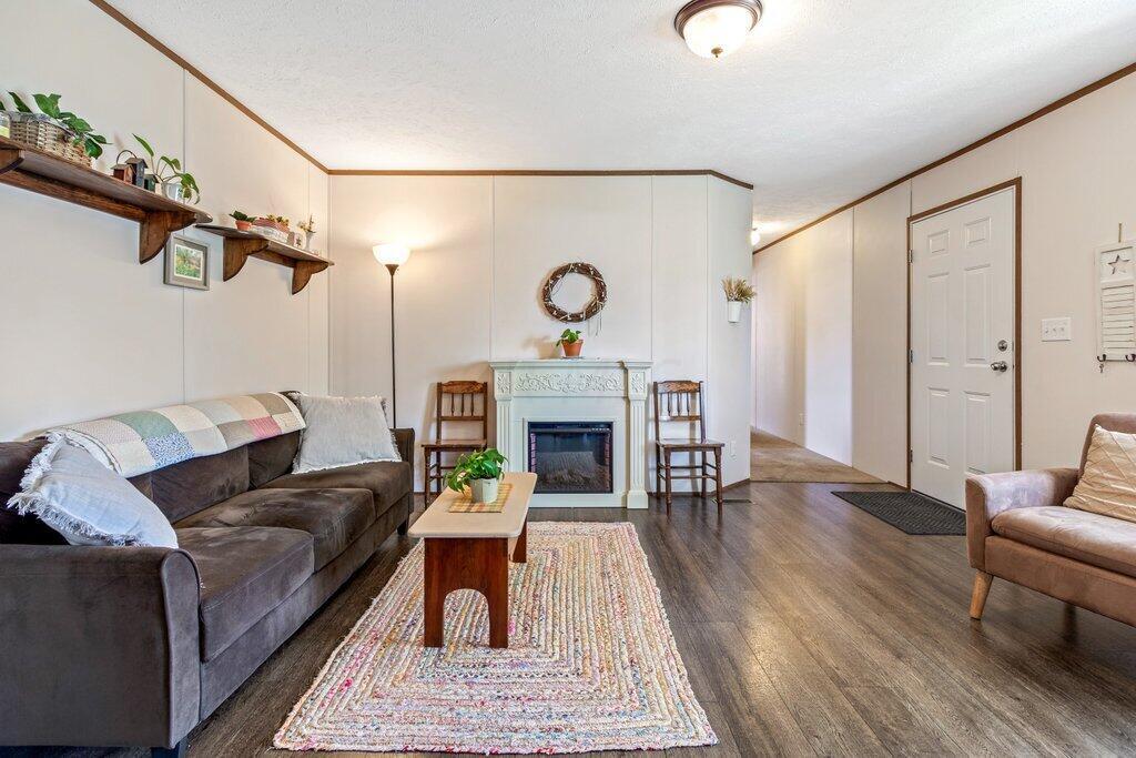 509 Michael Road Pataskala, OH 43062 - Photo 8 of 24 509 Michael Road-8.jpg-SMALL