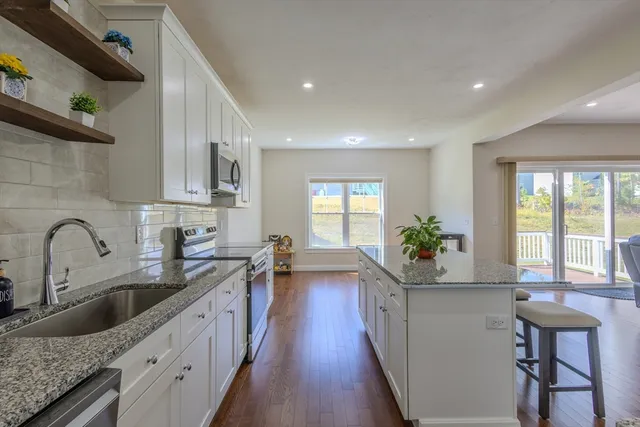 $875,000 | 26 Iris Lane, Bellingham, MA 02019