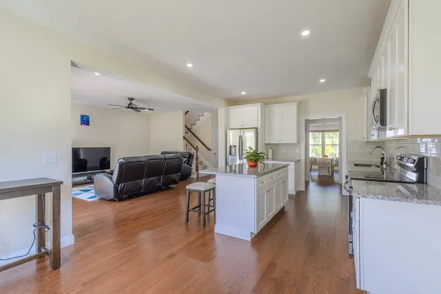 $875,000 | 26 Iris Lane, Bellingham, MA 02019