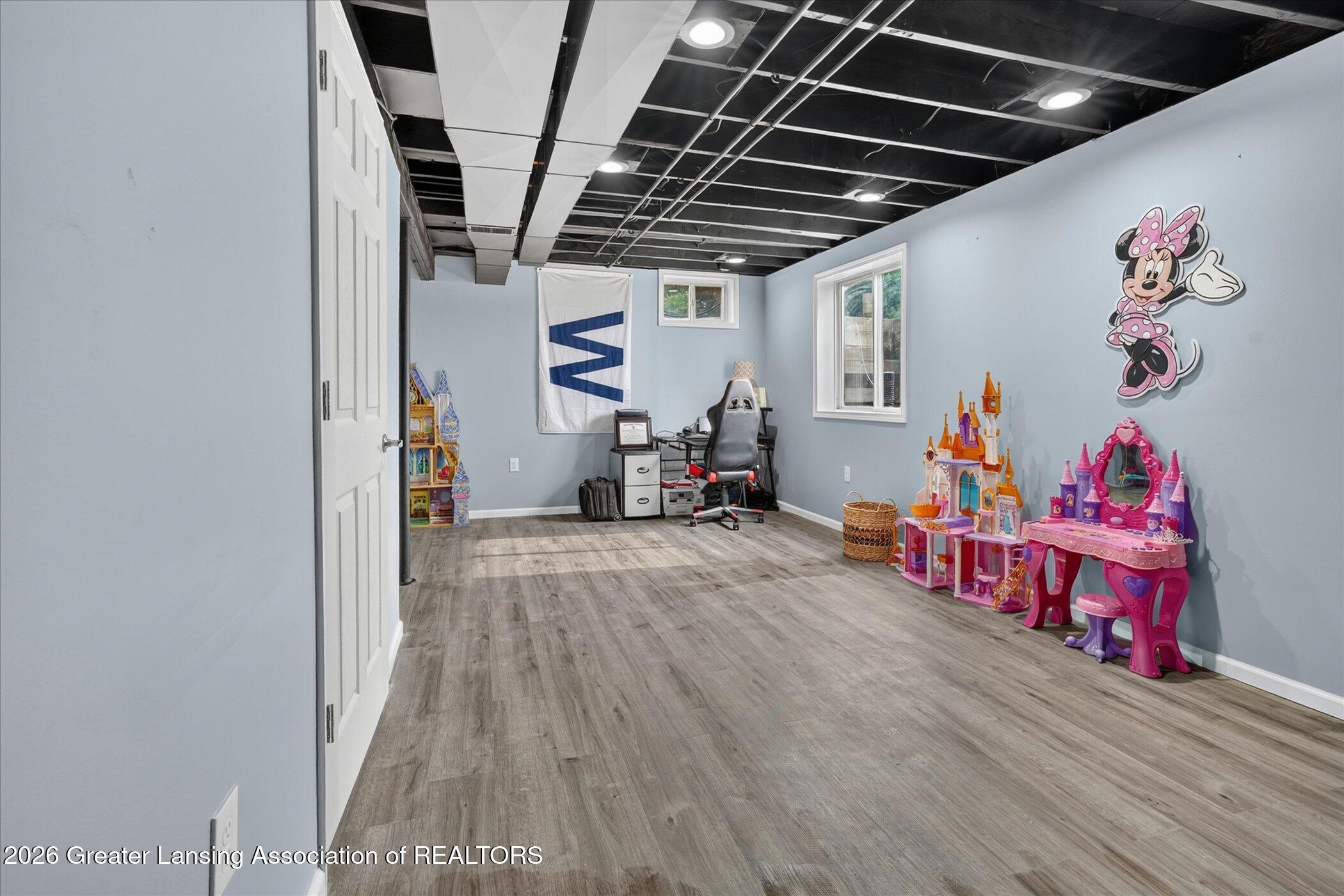 2999 Eden Road Leslie, MI 49251 - Photo 45 of 65 45-2999-Eden-Rd-Leslie-MI-49251-WindowSt