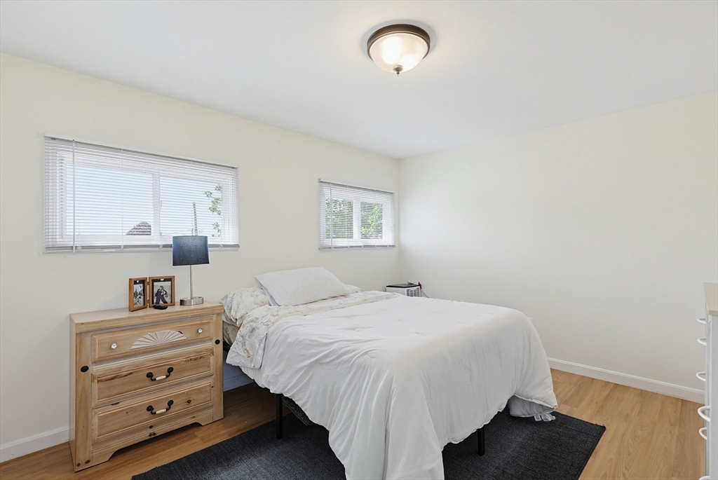 97 Middle Road Acushnet, MA 02743 - Photo 27 of 39