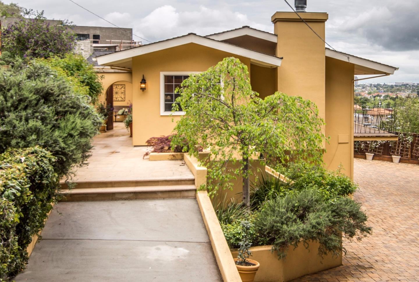 925 South Road Belmont, CA 94002 - Photo 1 of 22 Gallery Image 1