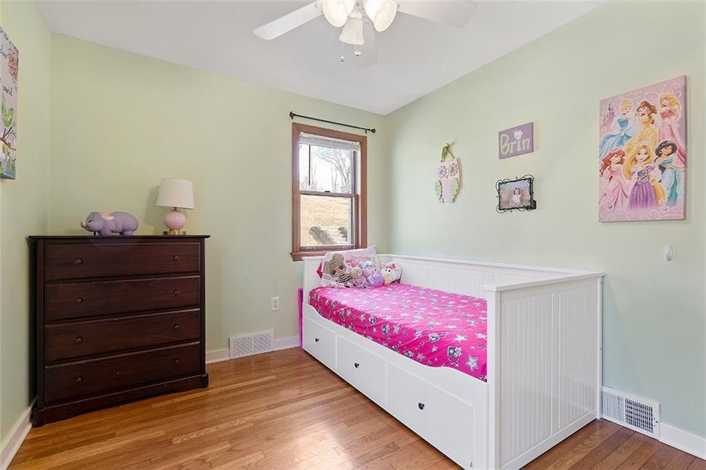 423 McClelland Road Canonsburg, PA 15317 - Photo 11 of 24 Gallery Image 11