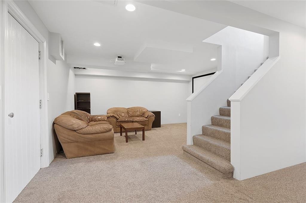 423 McClelland Road Canonsburg, PA 15317 - Photo 19 of 24 Gallery Image 19