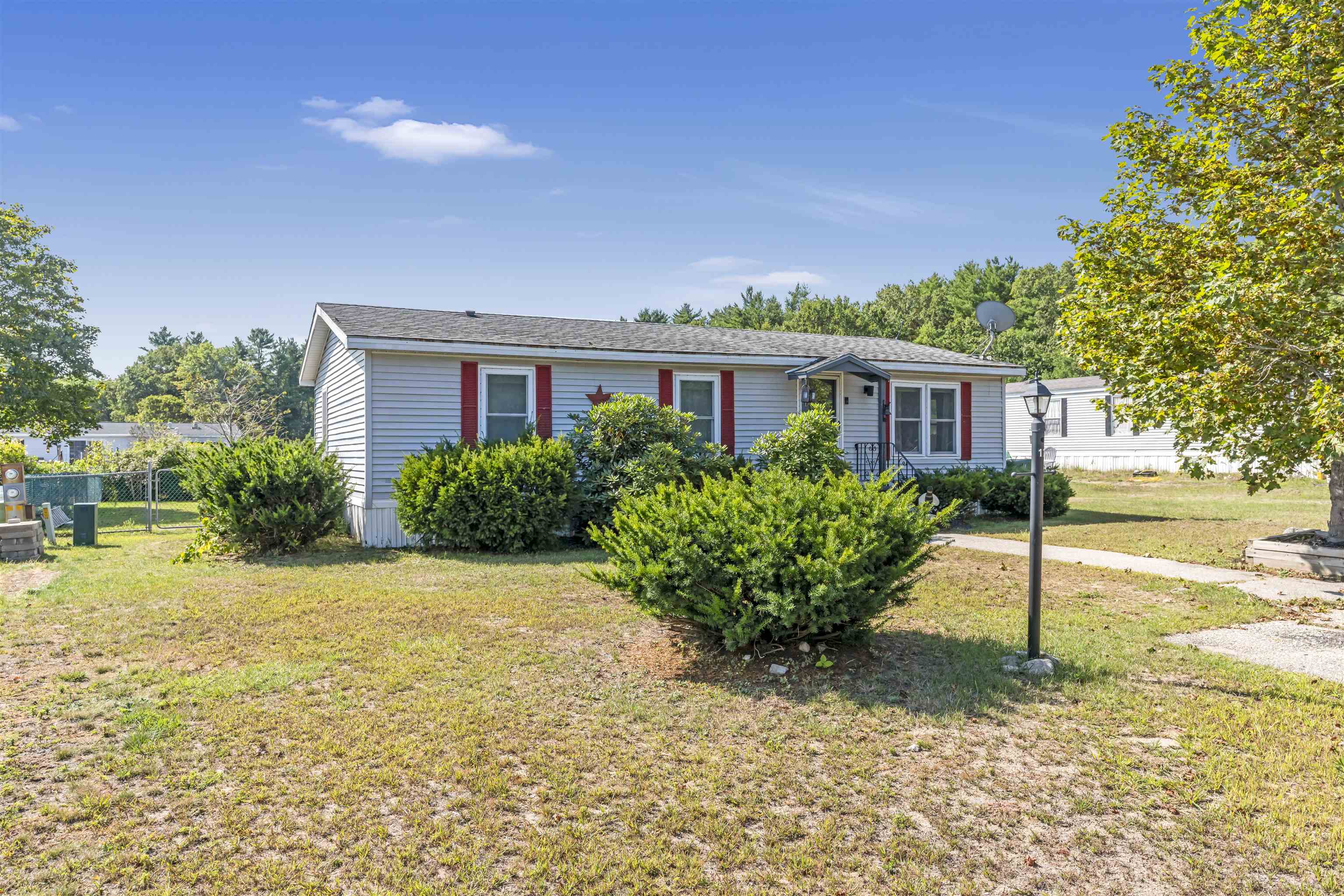 17 Wildflower Way Rochester, NH 03868 - Photo 1 of 24