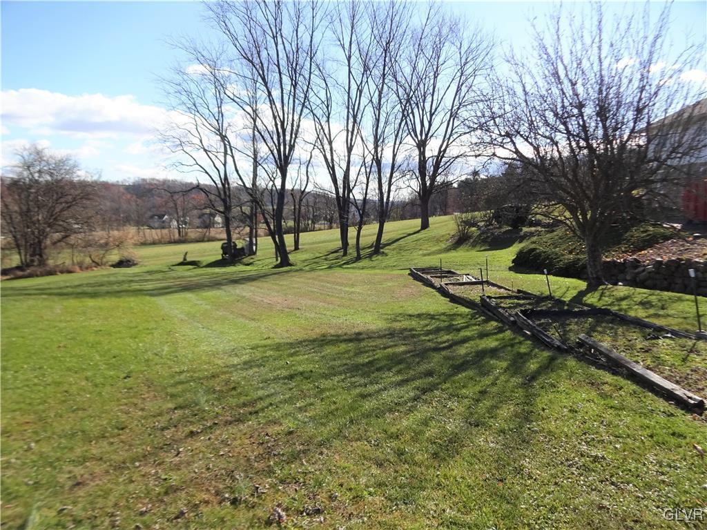 2354 Ackermanville Road Bangor, PA 18013 - Photo 3 of 47 Back yard
