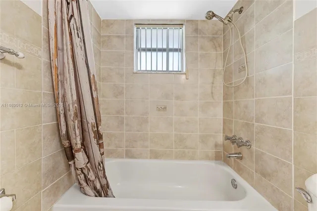 $169,000 | 206 Southeast 10th Street, Unit 303, Dania Beach, FL 33004