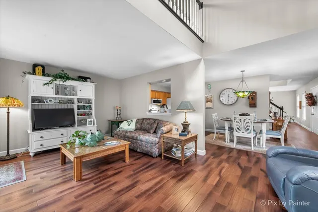 $386,500 | 1504 Laurel Oaks Drive, Streamwood, IL 60107