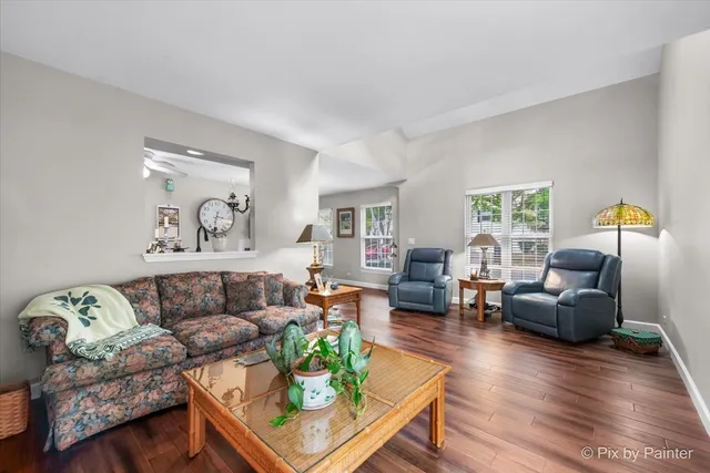 $386,500 | 1504 Laurel Oaks Drive, Streamwood, IL 60107