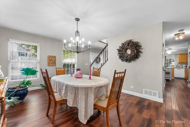 $386,500 | 1504 Laurel Oaks Drive, Streamwood, IL 60107