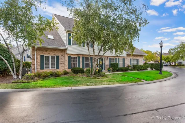 $386,500 | 1504 Laurel Oaks Drive, Streamwood, IL 60107