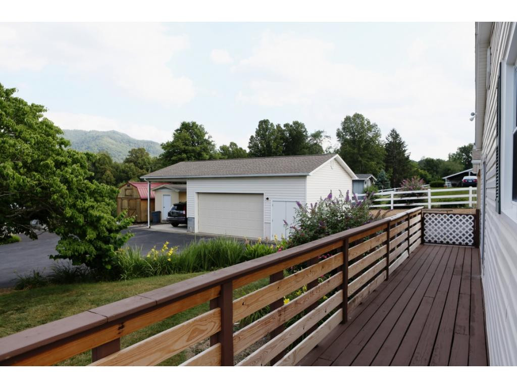 1403 Ridgecrest Road Johnson City, TN 37604 - Photo 14 of 36 Photo 14