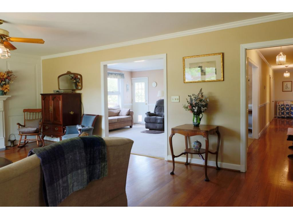 1403 Ridgecrest Road Johnson City, TN 37604 - Photo 19 of 36 Photo 19