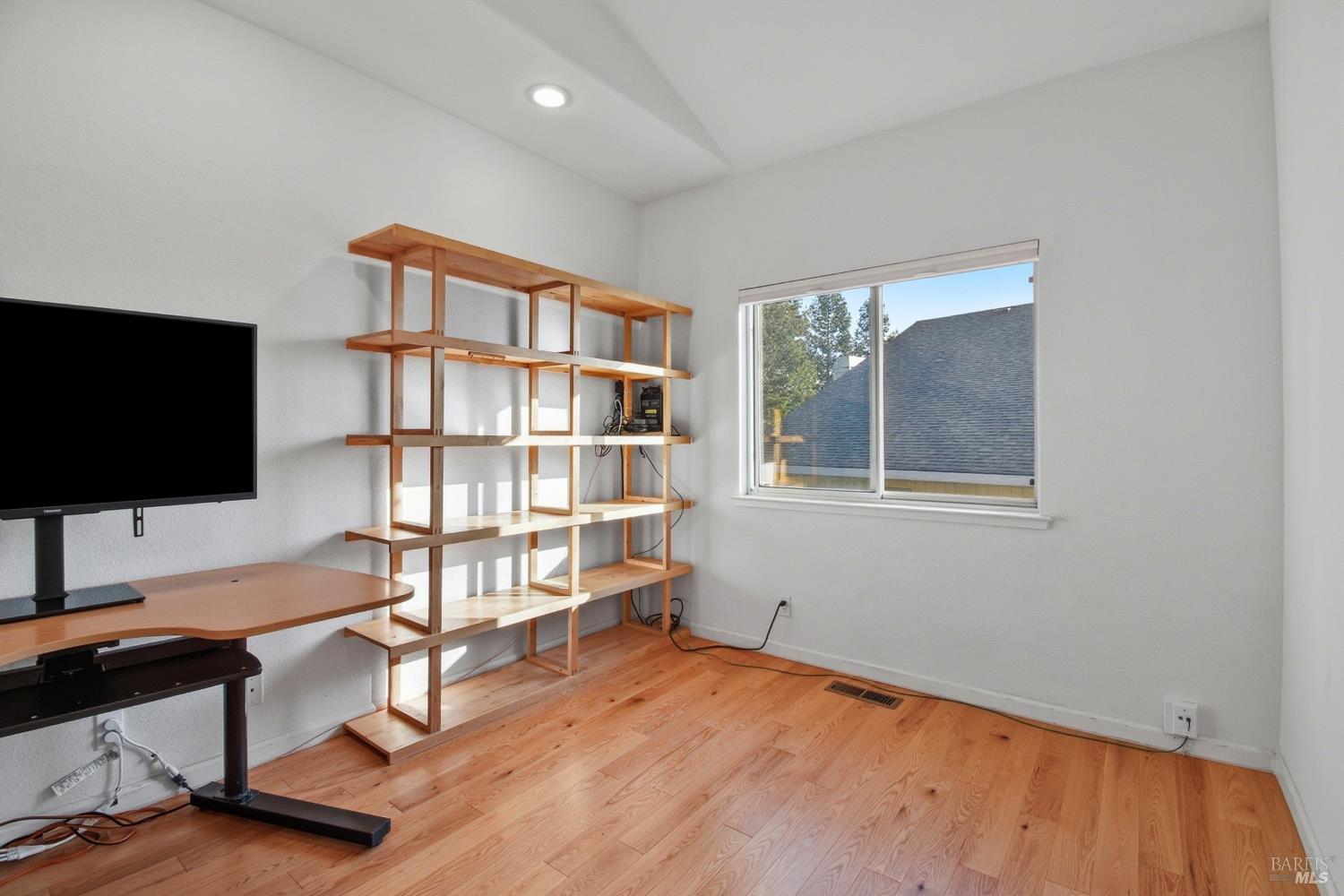 5828 Owl Hill Avenue Santa Rosa, CA 95409 - Photo 29 of 39 a workspace with furniture and window