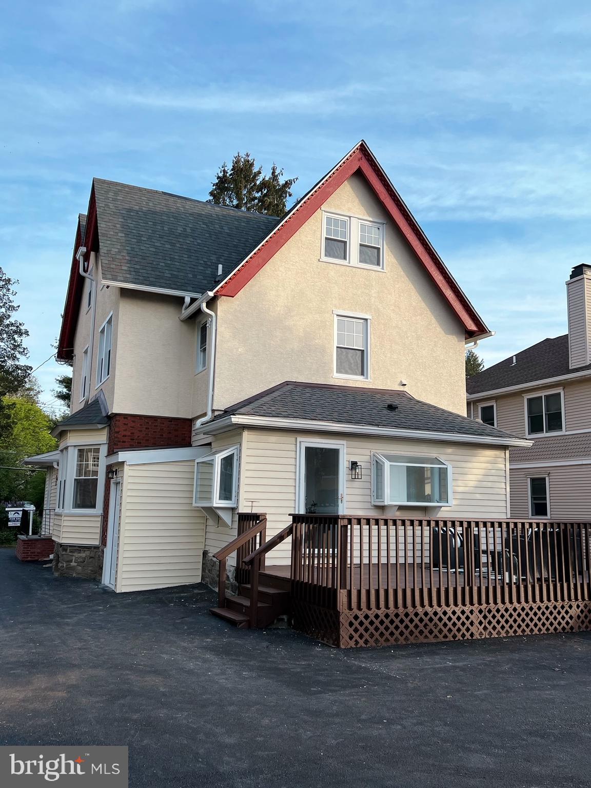 18 Simpson Road Ardmore, PA 19003 - Photo 4 of 60
