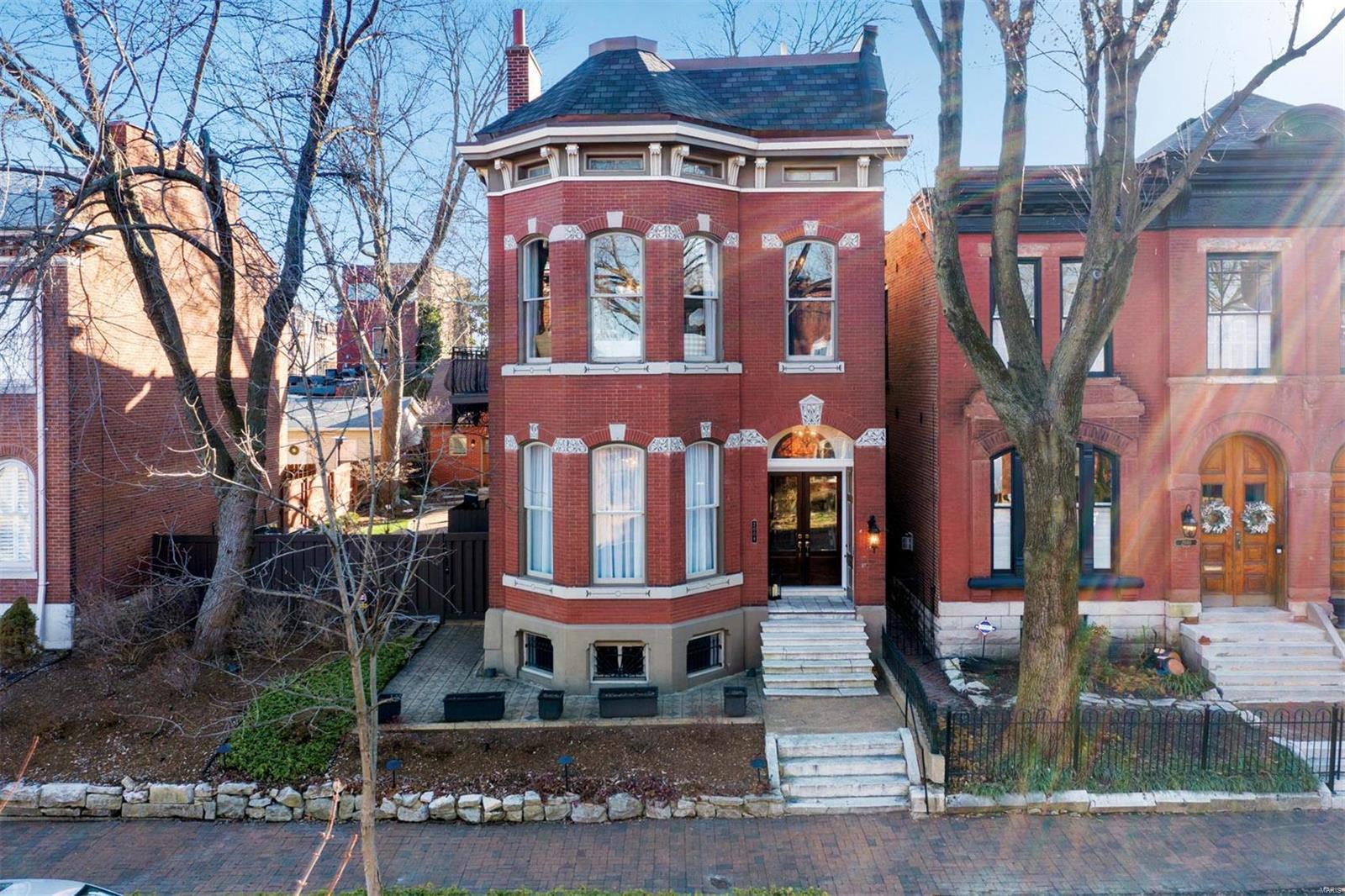 2008 Rutger Street St. Louis, MO 63104 - Photo 1 of 72