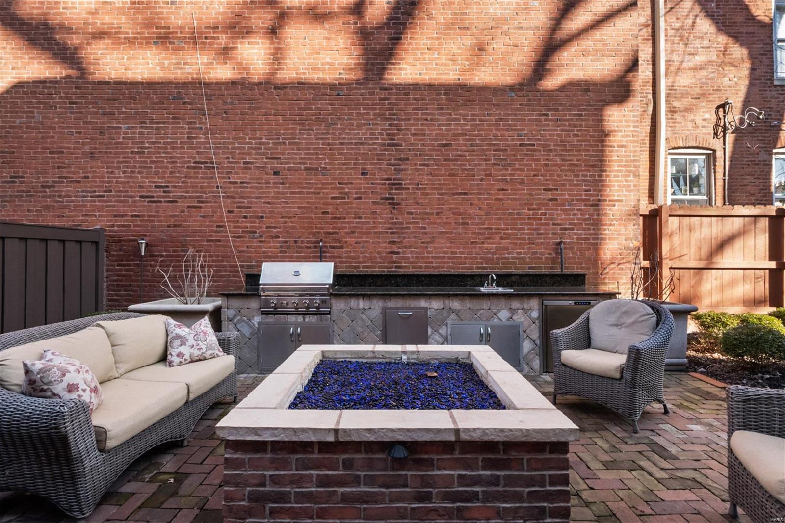 2008 Rutger Street St. Louis, MO 63104 - Photo 12 of 72