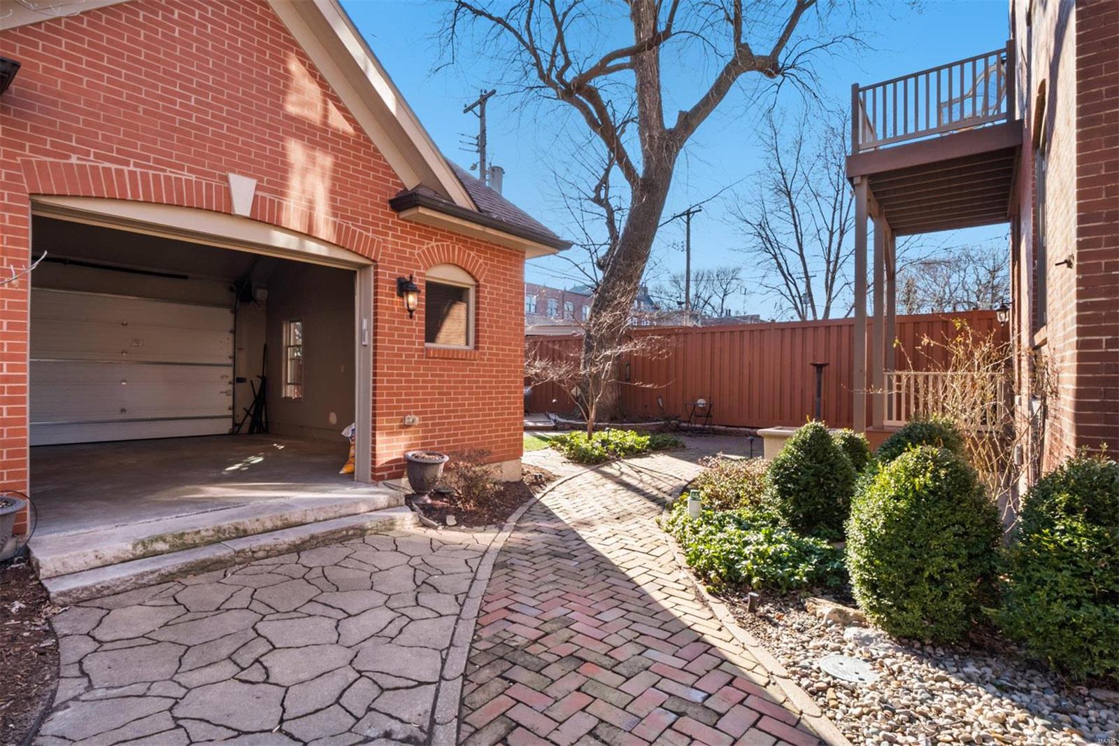 2008 Rutger Street St. Louis, MO 63104 - Photo 10 of 72