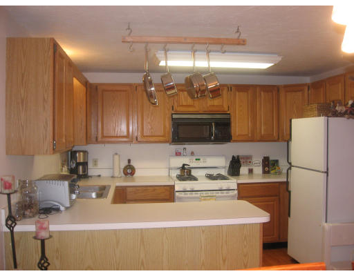 849 Boston Post Road, Unit 3H Marlborough, MA 01752 - Photo 2 of 16 Gallery Image 2