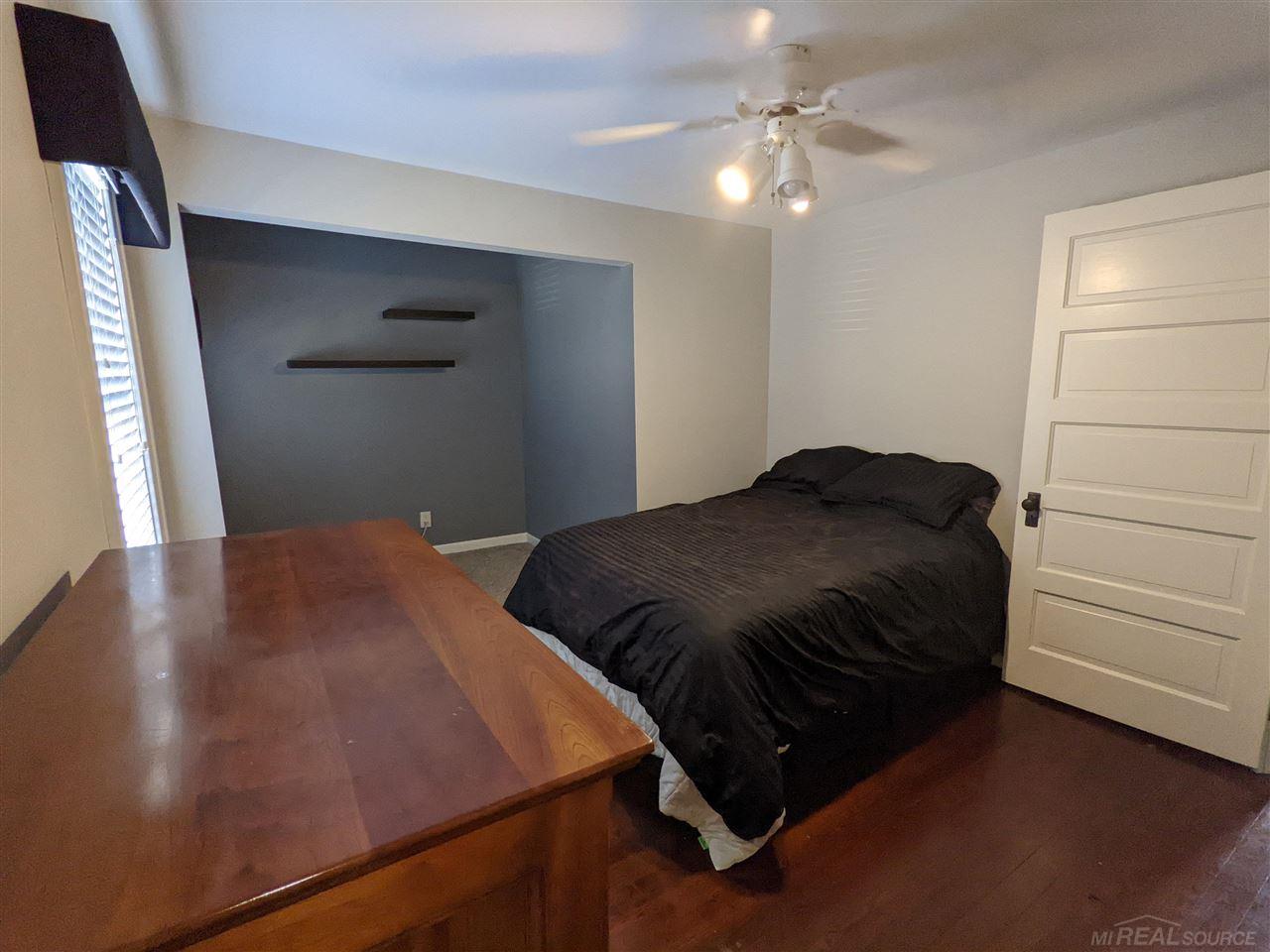 186 West Lafayette Street Romeo, MI 48065 - Photo 31 of 39 50080258-30.JPG